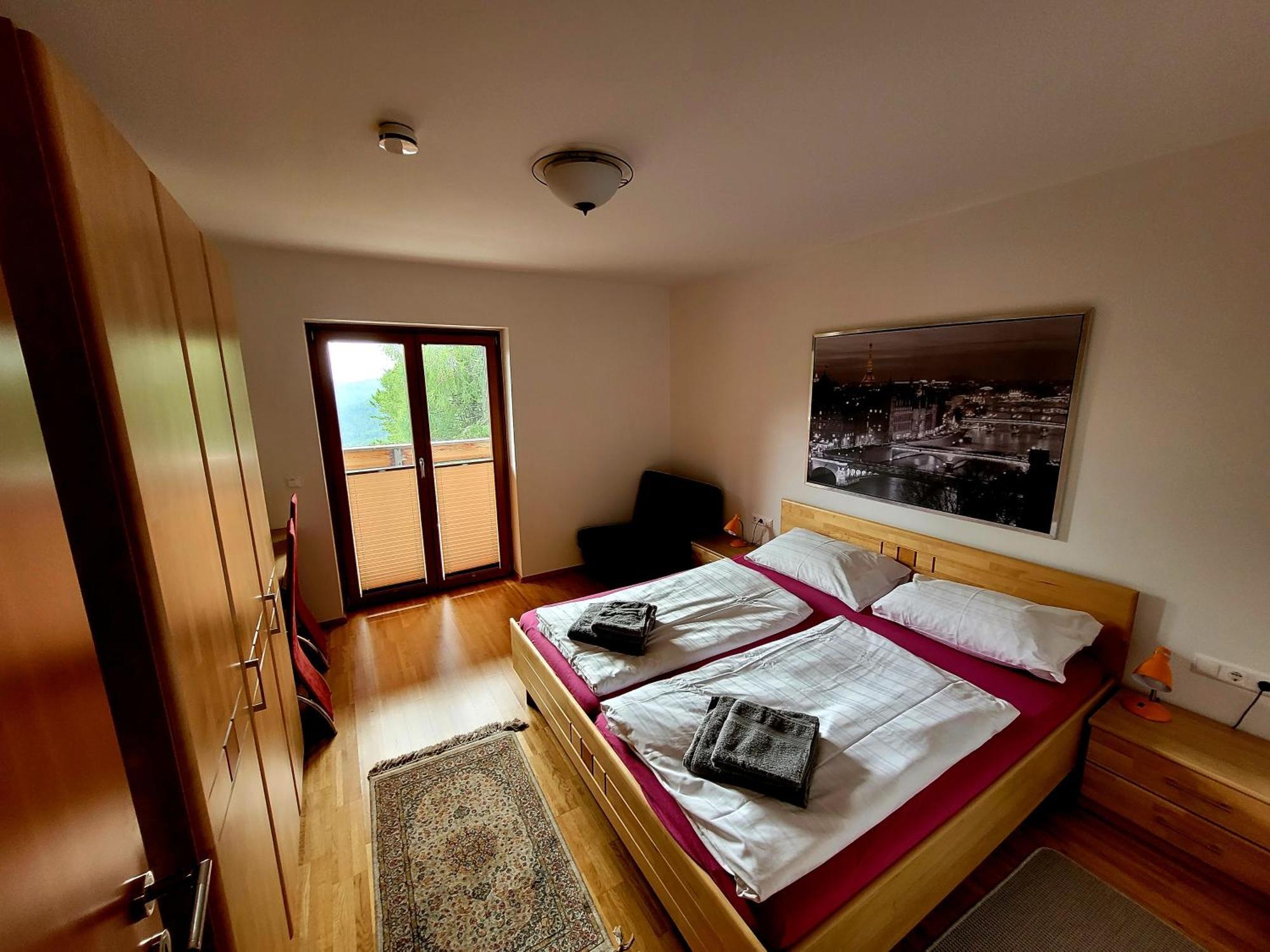 Bergheim Schmidt: Alpine Forest Huts on the Slopes Turracher Hoehe Room photo